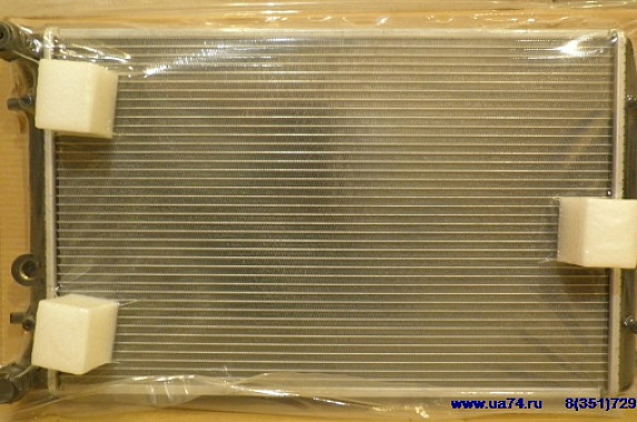 Радиатор пластинчатый Volkswagen Polo 2001-2009 / Skoda Fabia 1999-2008 +A/C (SAT)