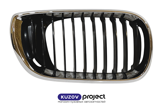 Решетка радиатора правая хром BMW 3Series E46 2001-2005 (Китай)