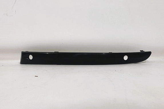 Молдинг переднего бампера левый под парктроники BMW 1Series E87 2004-2007 (Тайвань)