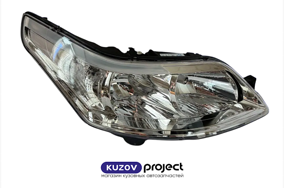 Фара правая с электрическим корректором Citroen C4 2004-2011 (TYC / Тайвань)