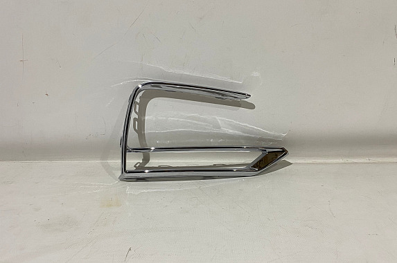 Молдинг правый оправы туманки Chery Tiggo 8 Pro Max 2021- (Китай)